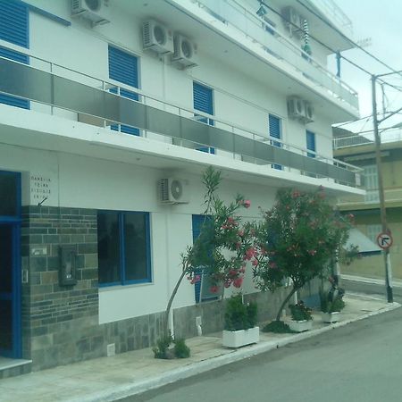 Pension Gina Méthana Exterior photo