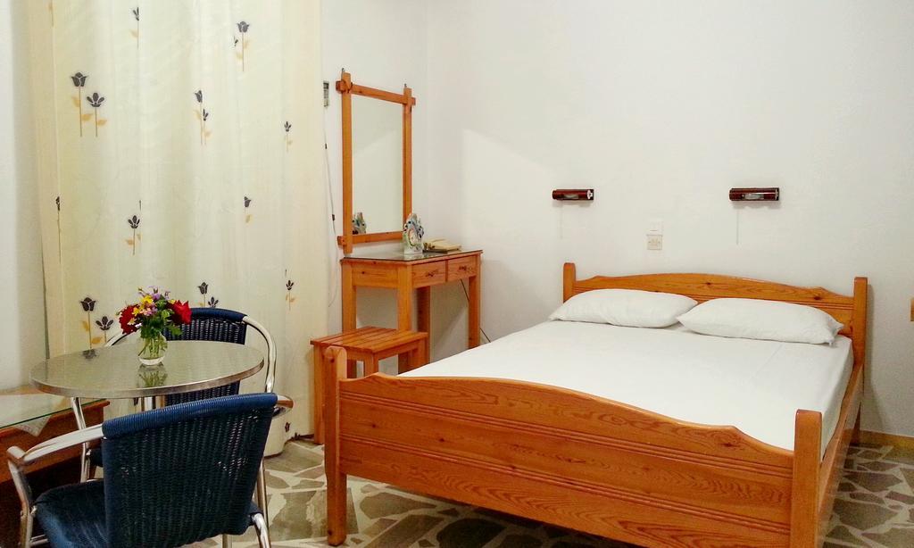 Pension Gina Méthana Room photo