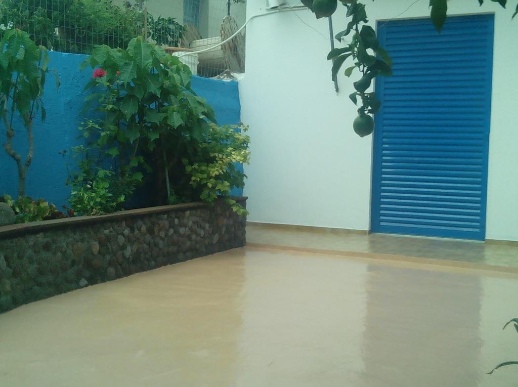 Pension Gina Méthana Exterior photo